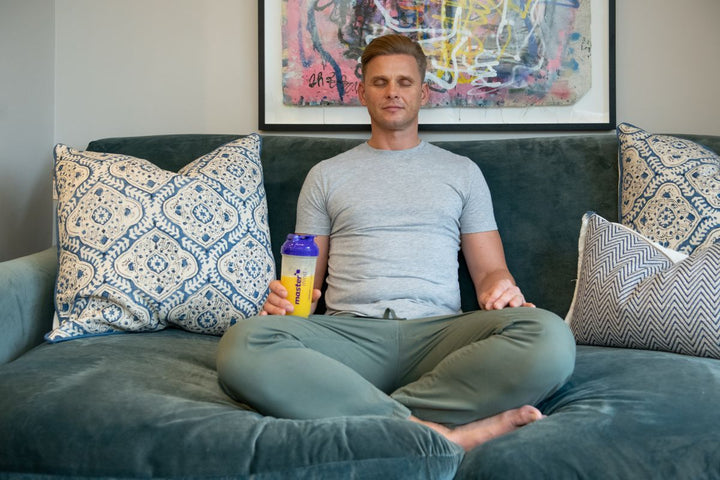 Exploring the power of meditation with Jeff Brazier Meditating